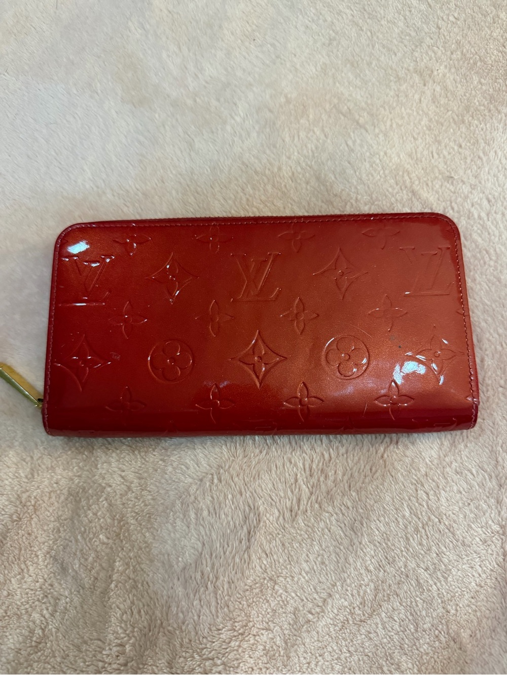 Louis Vuitton As Is Flawed Leather Monogram Red Pomme Vernis Zippy Wallet